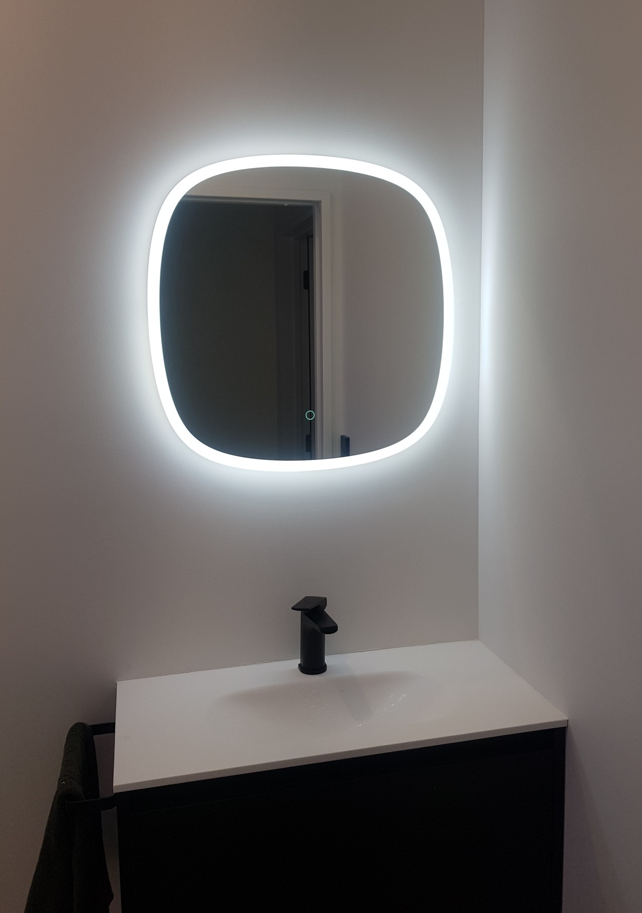 mirror light round